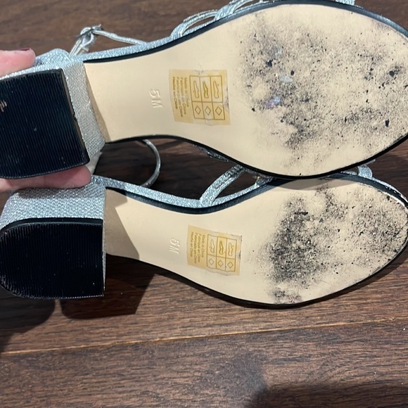 Benjamin Walk Touch Ups Women’s Silver Dress Shoes Size 5 - Picture 6 of 7